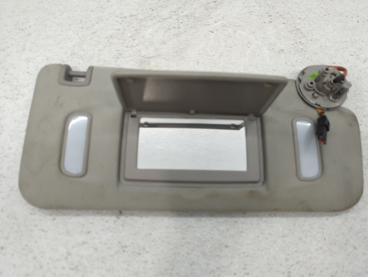 2010-2017 Gmc Terrain Sun Visor Shade Replacement Passenger Right Mirror Fits Fits 2010 2011 2012 2013 2014 2015 2016 2017 O
