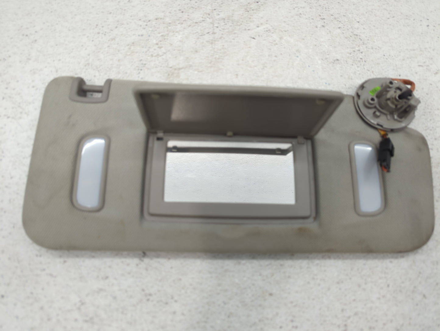2010-2017 Gmc Terrain Sun Visor Shade Replacement Passenger Right Mirror Fits Fits 2010 2011 2012 2013 2014 2015 2016 2017 O