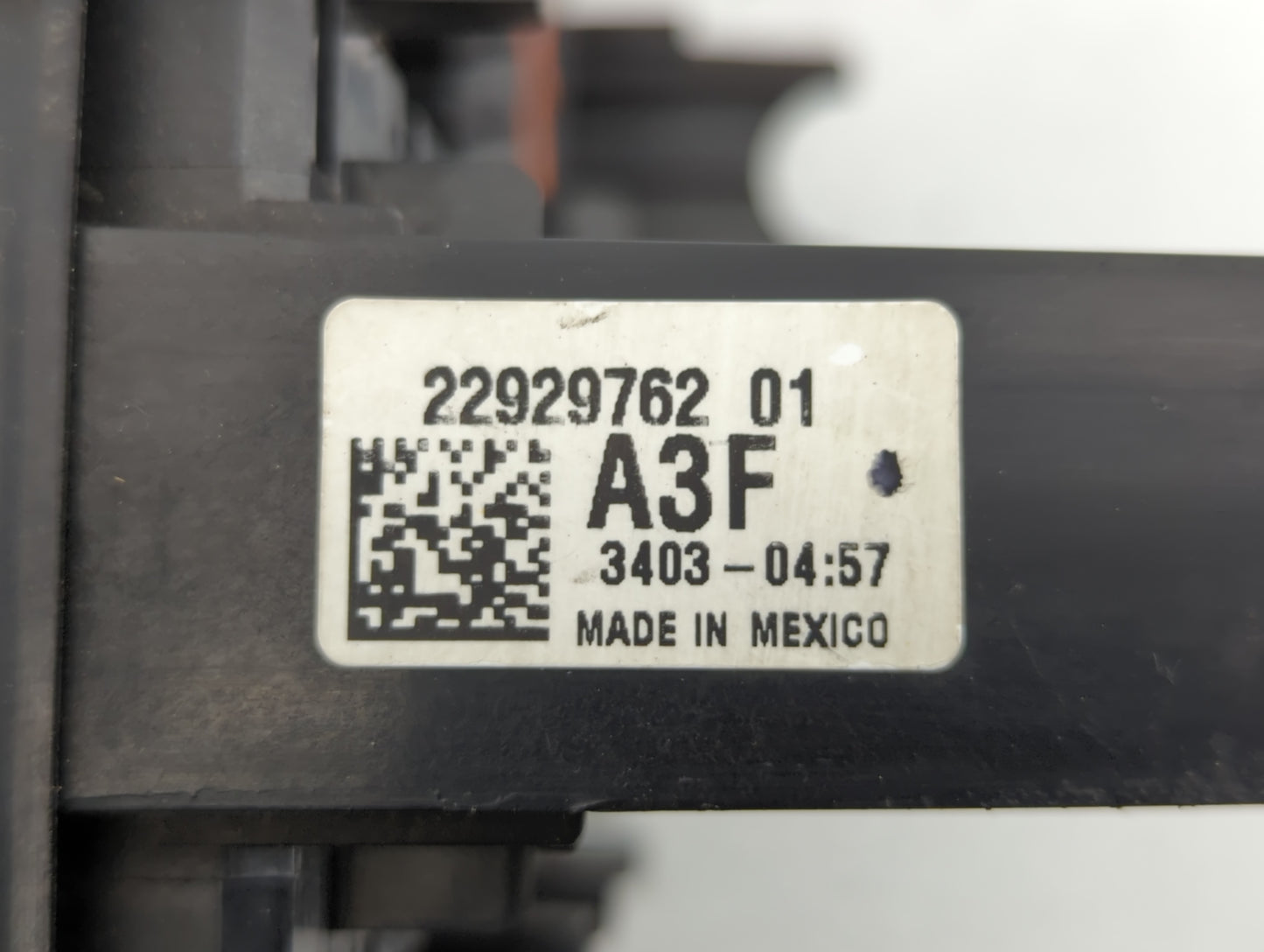 2013-2015 Gmc Terrain Fusebox Fuse Box Panel Relay Module P/N:22929762_01 Fits Fits 2013 2014 2015 OEM Used Auto Parts - Oem