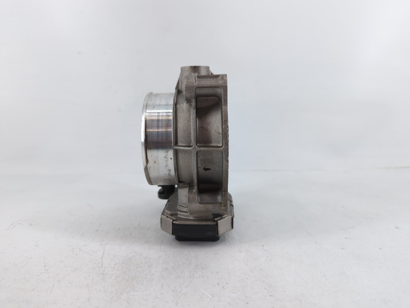 2013-2017 Gmc Terrain Throttle Body P/N:12632172BA Fits Fits 2012 2013 2014 2015 2016 2017 2018 2019 2020 2021 2022 OEM Used