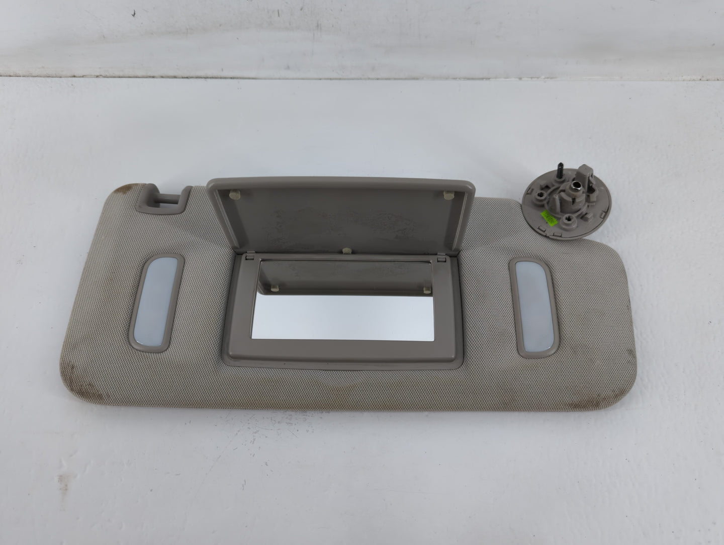 2010-2017 Gmc Terrain Sun Visor Shade Replacement Passenger Right Mirror Fits Fits 2010 2011 2012 2013 2014 2015 2016 2017 O