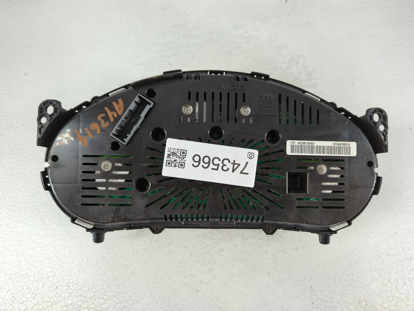 2013-2017 Gmc Terrain Instrument Cluster Speedometer Gauges P/N:A2C38135403 Fits Fits 2013 2014 2015 2016 2017 OEM Used Auto