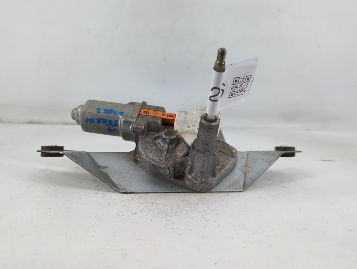 2014 Gmc Terrain Rear Lid Wiper Motor P/N:A8925-945 Fits OEM Used Auto Parts - Oemusedautoparts1.com