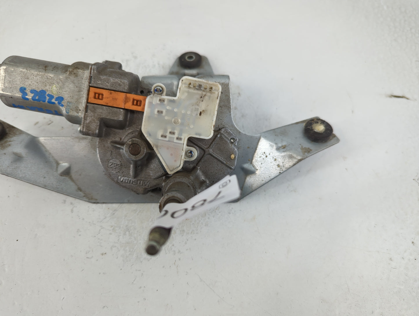 2014 Gmc Terrain Rear Lid Wiper Motor P/N:A8925-945 Fits OEM Used Auto Parts - Oemusedautoparts1.com