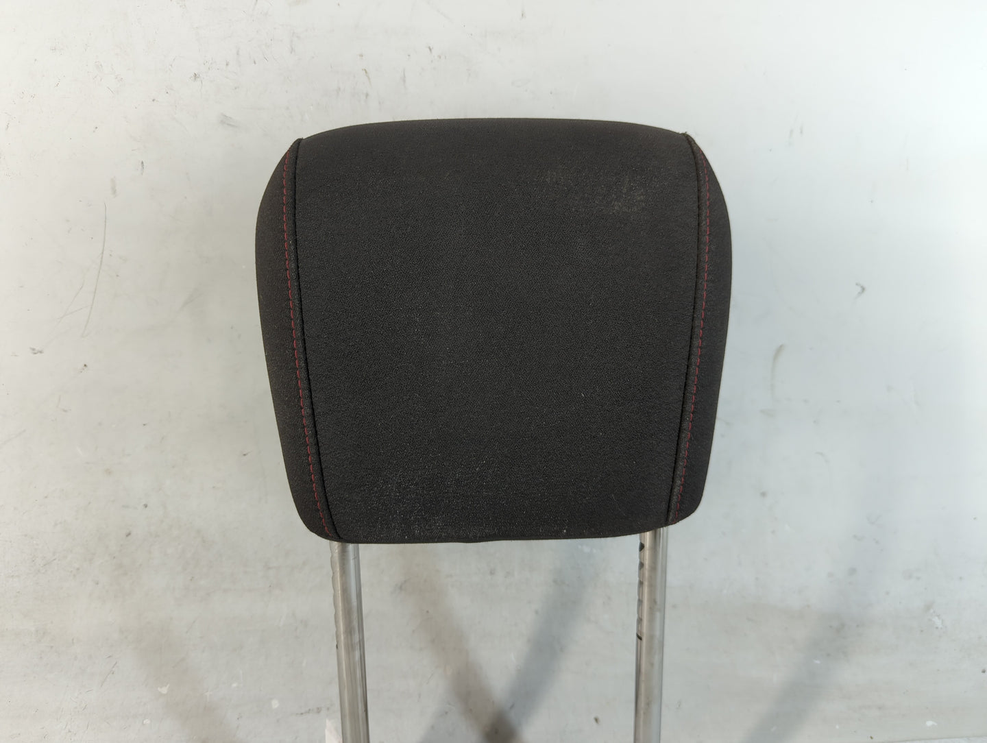 2014-2017 Gmc Terrain Headrest Head Rest Front Driver Passenger Seat Fits Fits 2014 2015 2016 2017 OEM Used Auto Parts - Oem