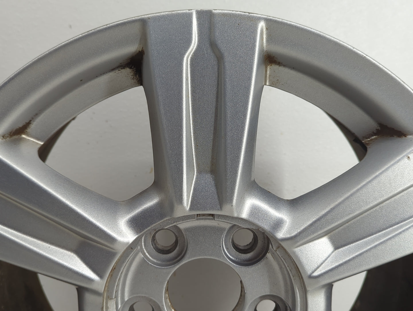 2014-2017 Gmc Terrain Oem Wheel Rim 832430 - Oemusedautoparts1.com