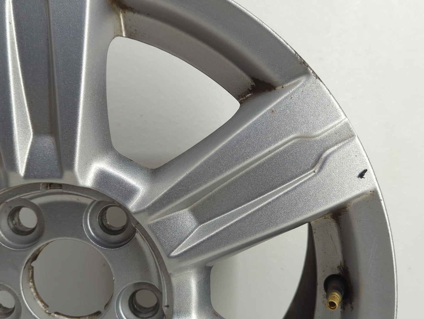 2014-2017 Gmc Terrain Oem Wheel Rim 832430 - Oemusedautoparts1.com