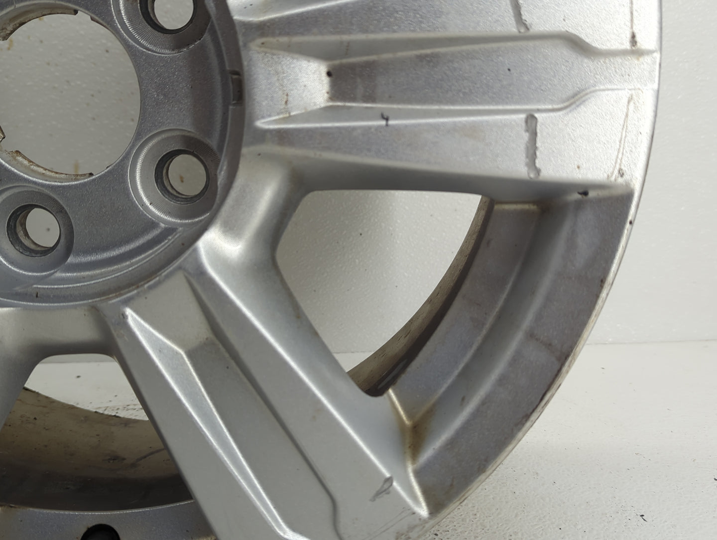 2014-2017 Gmc Terrain Oem Wheel Rim - Oemusedautoparts1.com