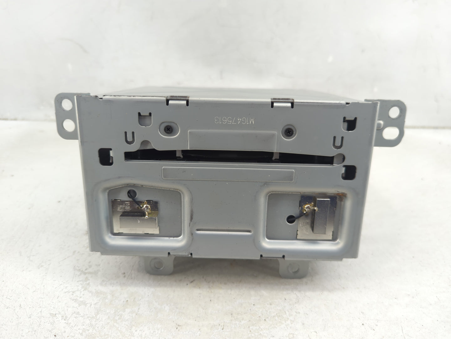 2010-2017 Gmc Terrain Radio AM FM Cd Player Receiver Replacement Fits Fits 2010 2011 2012 2013 2014 2015 2016 2017 OEM Used 