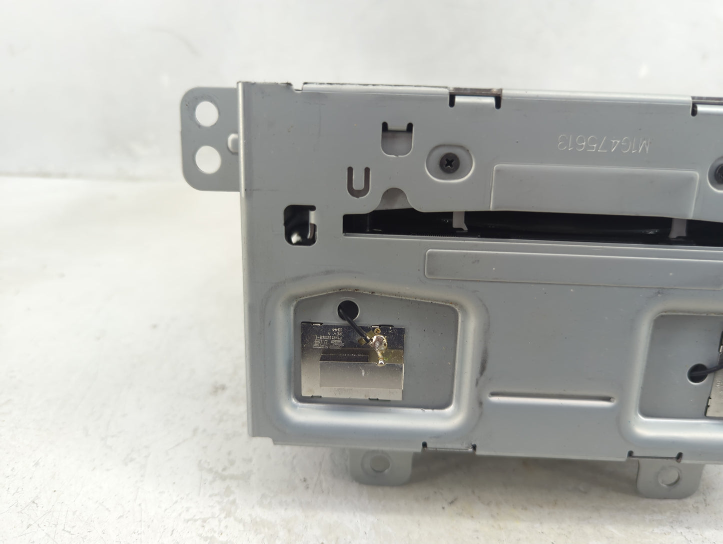 2010-2017 Gmc Terrain Radio AM FM Cd Player Receiver Replacement Fits Fits 2010 2011 2012 2013 2014 2015 2016 2017 OEM Used 