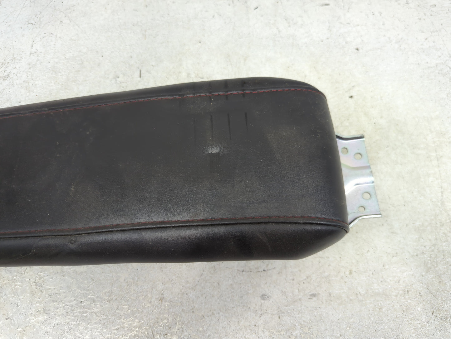 2012-2015 Gmc Terrain Center Console Armrest Cover Lid Fits Fits 2012 2013 2014 2015 OEM Used Auto Parts - Oemusedautoparts1