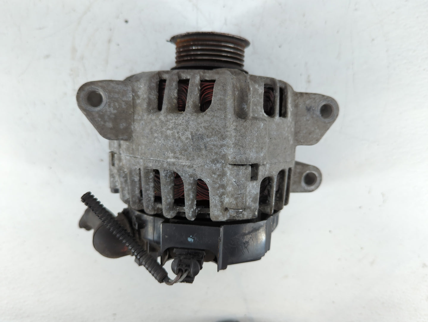 2010-2017 Gmc Terrain Alternator Replacement Generator Charging Assembly Engine OEM P/N:13588328 Fits OEM Used Auto Parts - 