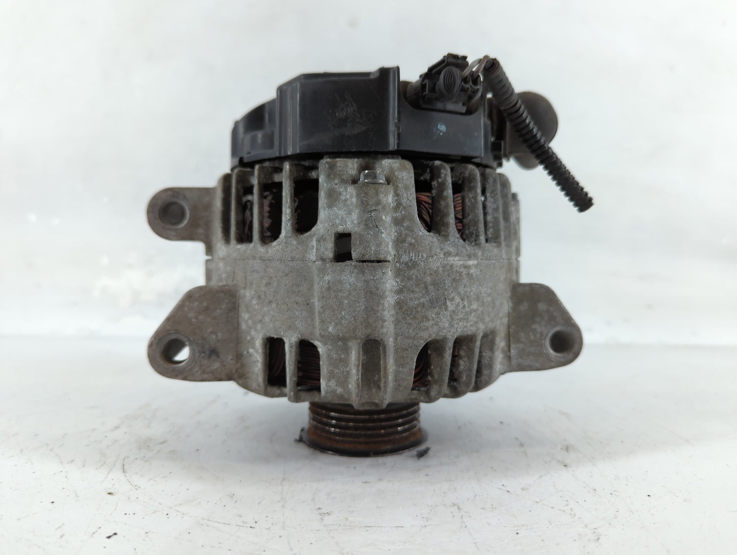2010-2017 Gmc Terrain Alternator Replacement Generator Charging Assembly Engine OEM P/N:13588328 Fits OEM Used Auto Parts - 