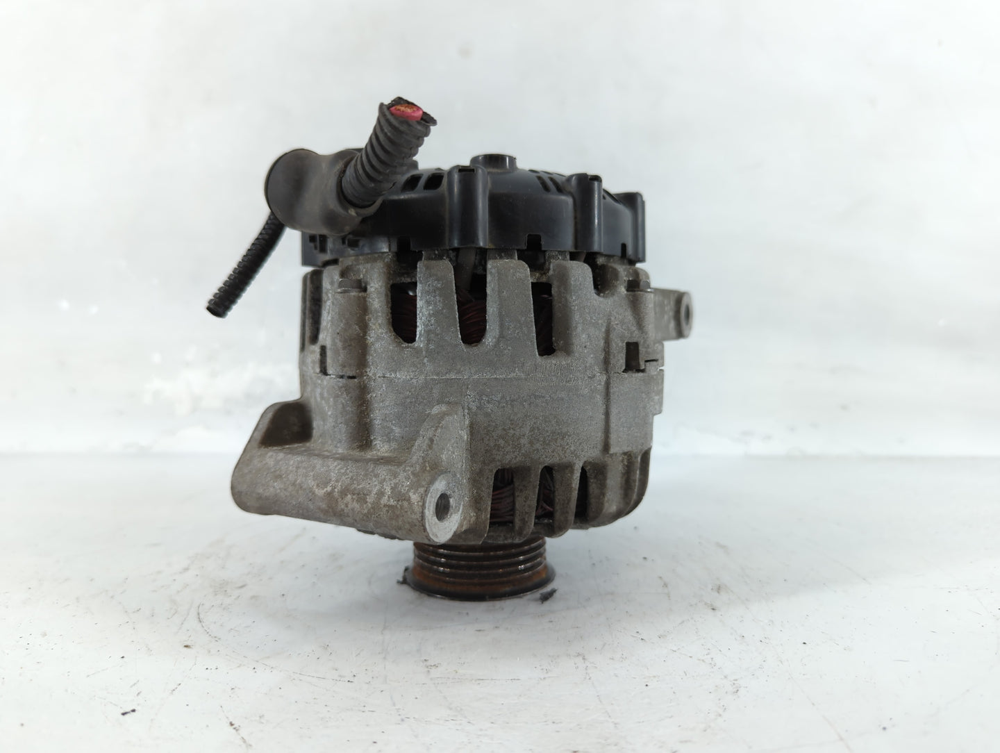 2010-2017 Gmc Terrain Alternator Replacement Generator Charging Assembly Engine OEM P/N:13588328 Fits OEM Used Auto Parts - 