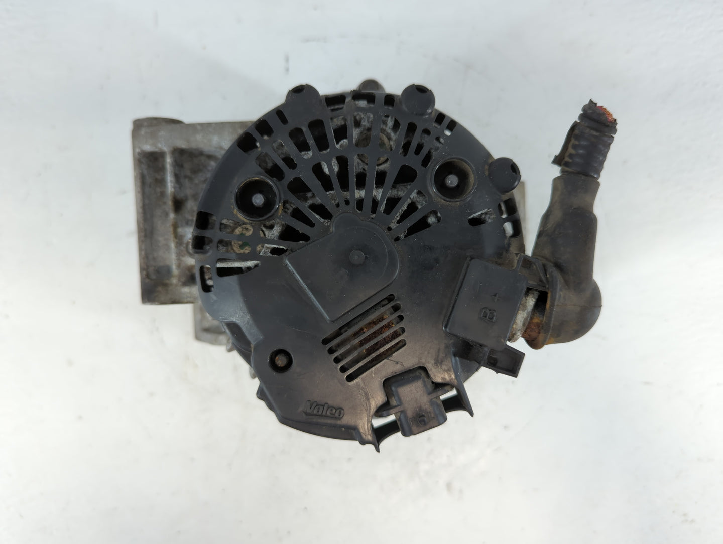 2010-2017 Gmc Terrain Alternator Replacement Generator Charging Assembly Engine OEM P/N:13588328 Fits OEM Used Auto Parts - 