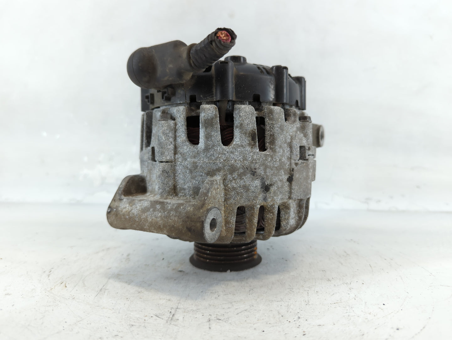 2010-2017 Gmc Terrain Alternator Replacement Generator Charging Assembly Engine OEM P/N:13588328 Fits OEM Used Auto Parts - 