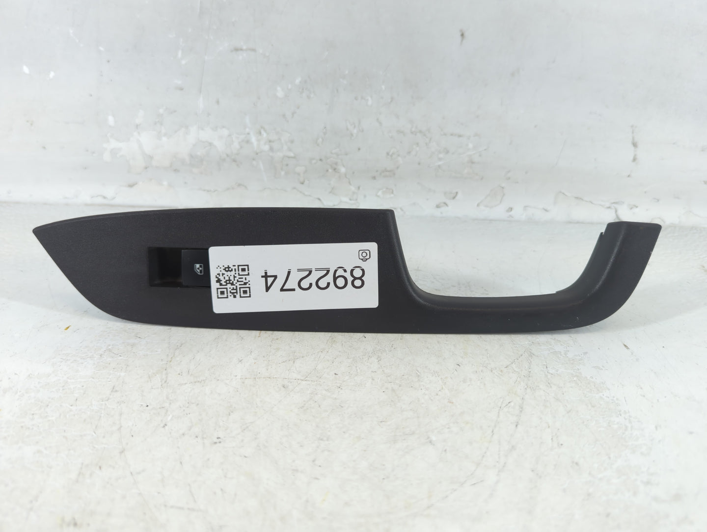 2014 Gmc Terrain Front Right Passenger Interior Door Panel Trim Black - Oemusedautoparts1.com