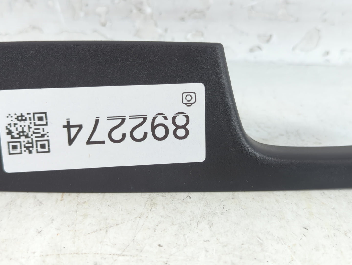 2014 Gmc Terrain Front Right Passenger Interior Door Panel Trim Black - Oemusedautoparts1.com