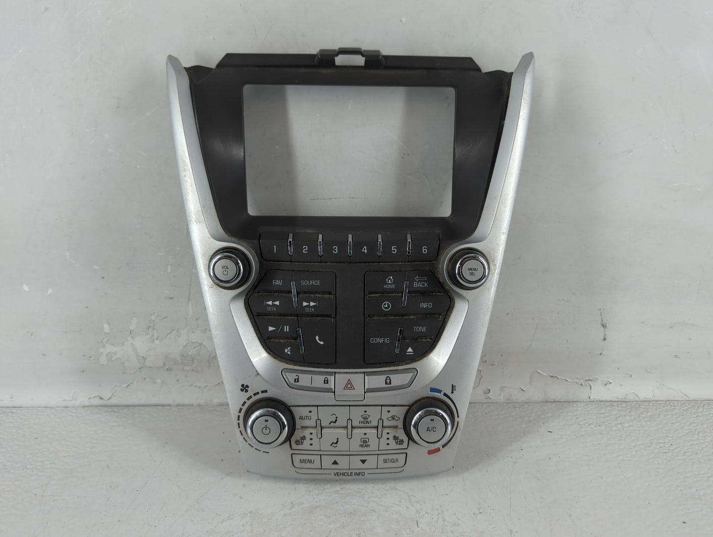 2014 Gmc Terrain Climate Control Module Temperature AC/Heater Replacement P/N:23450891 GM 23450891 Fits OEM Used Auto Parts 