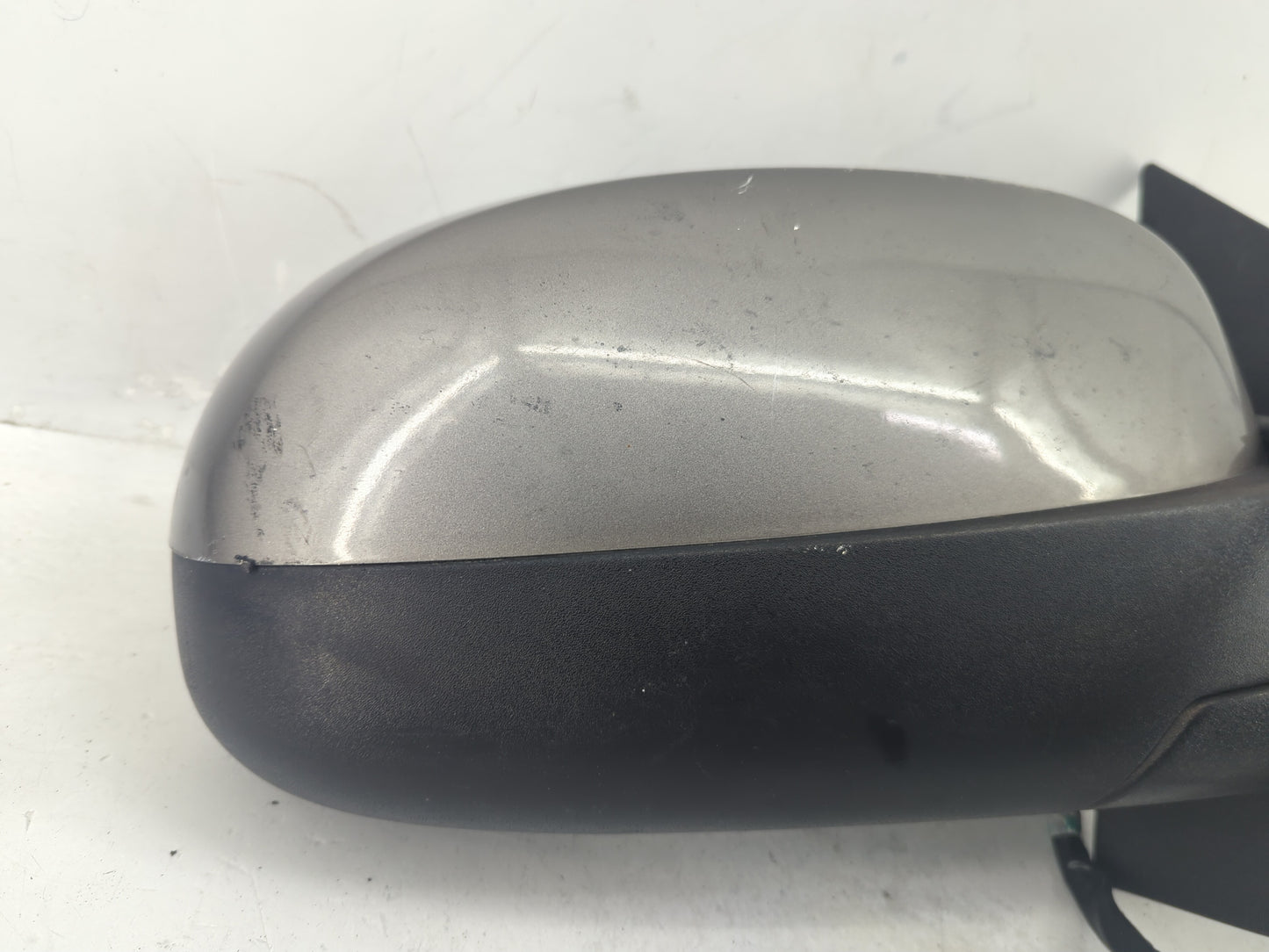 2009-2014 Gmc Yukon Passenger Side View Mirror - Right Door Mirror OEM Used - Oemusedautoparts1.com