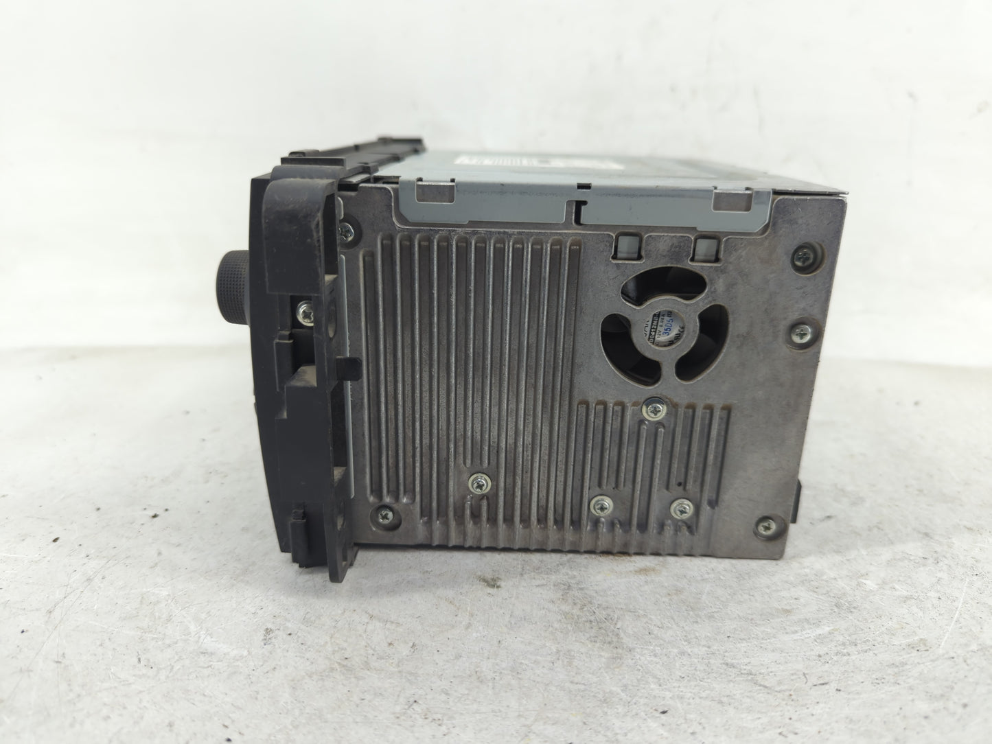 2014 Gmc Yukon Radio AM FM Cd Player Receiver Replacement P/N:22753251 Fits Fits 2013 OEM Used Auto Parts - Oemusedautoparts
