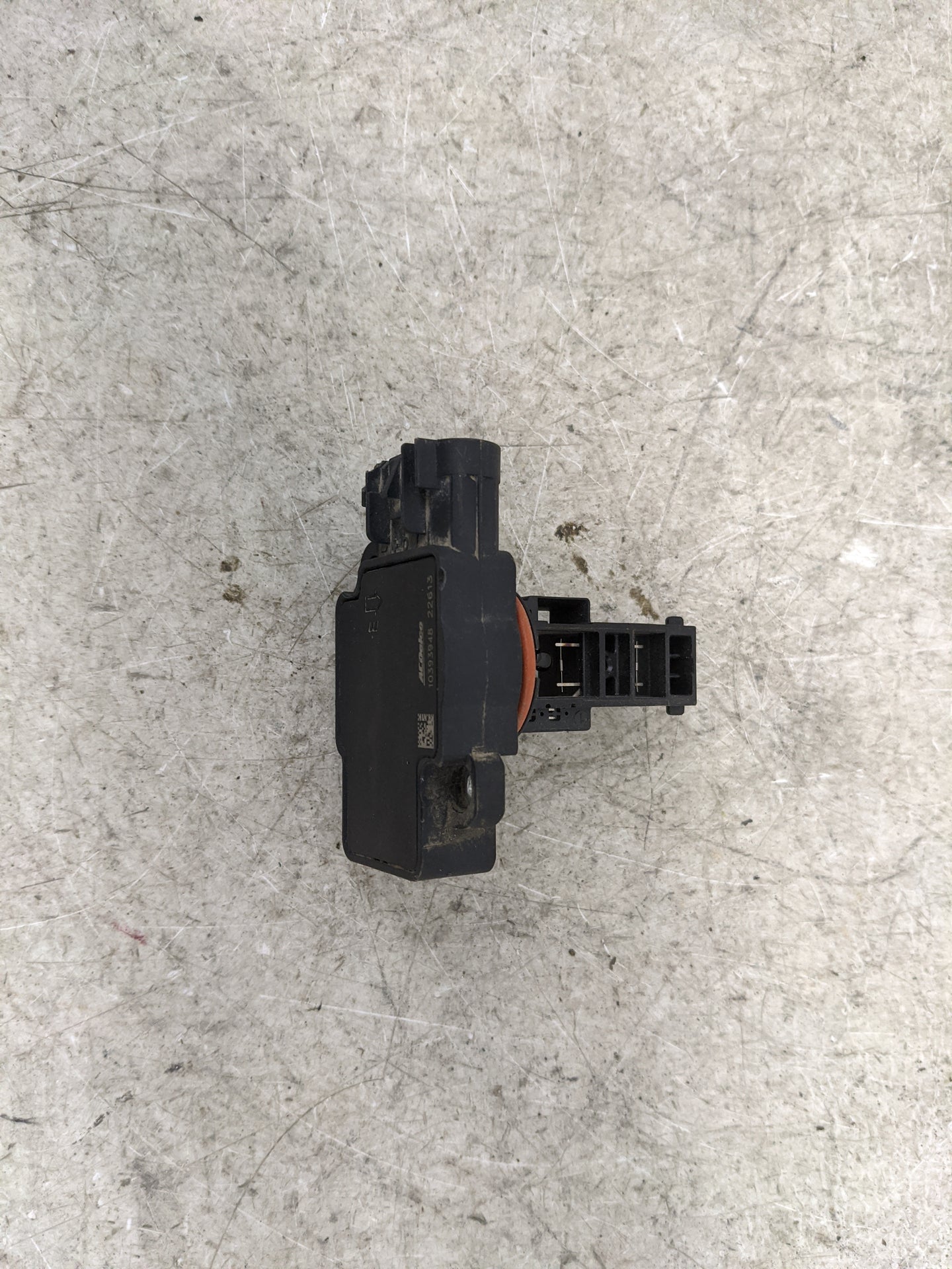2009-2014 Gmc Yukon Mass Air Flow Meter Maf 1486295 - Oemusedautoparts1.com