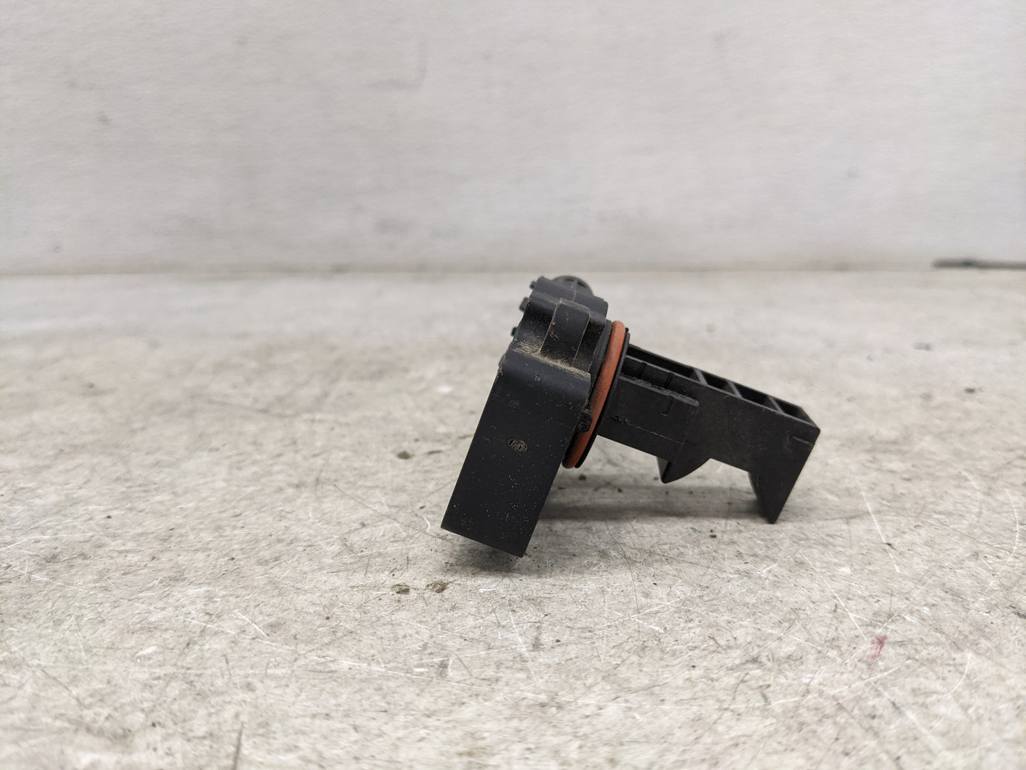 2009-2014 Gmc Yukon Mass Air Flow Meter Maf 1486295 - Oemusedautoparts1.com