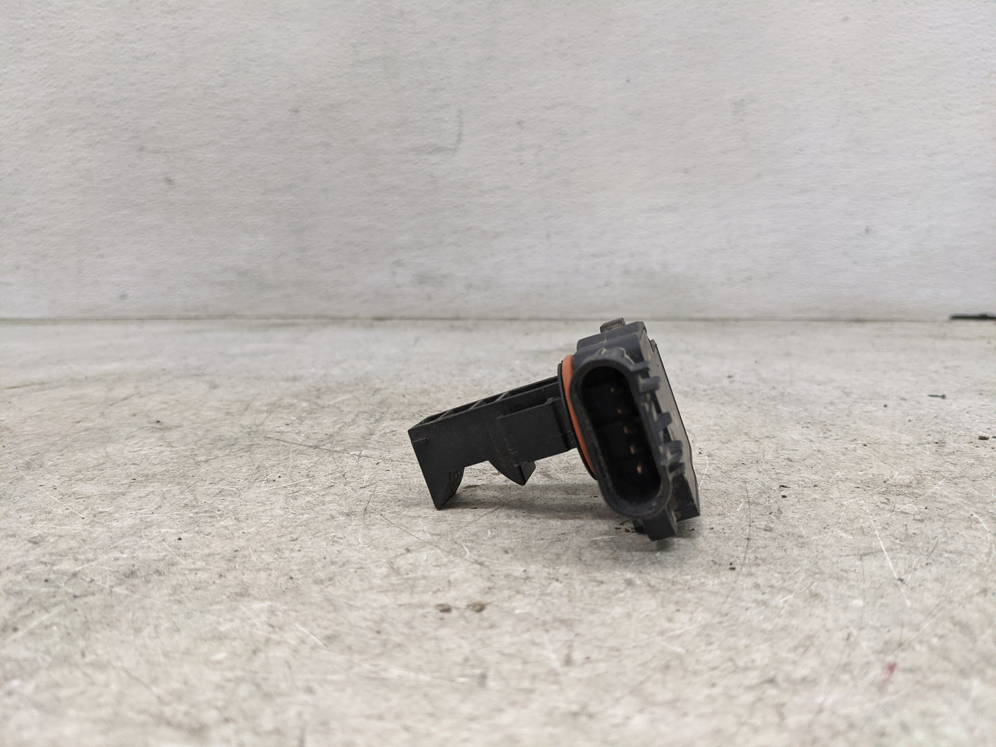 2009-2014 Gmc Yukon Mass Air Flow Meter Maf 1486295 - Oemusedautoparts1.com