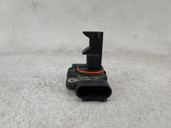 compare product 2009-2014 Gmc Yukon Mass Air Flow Meter Maf Sensor 1488018