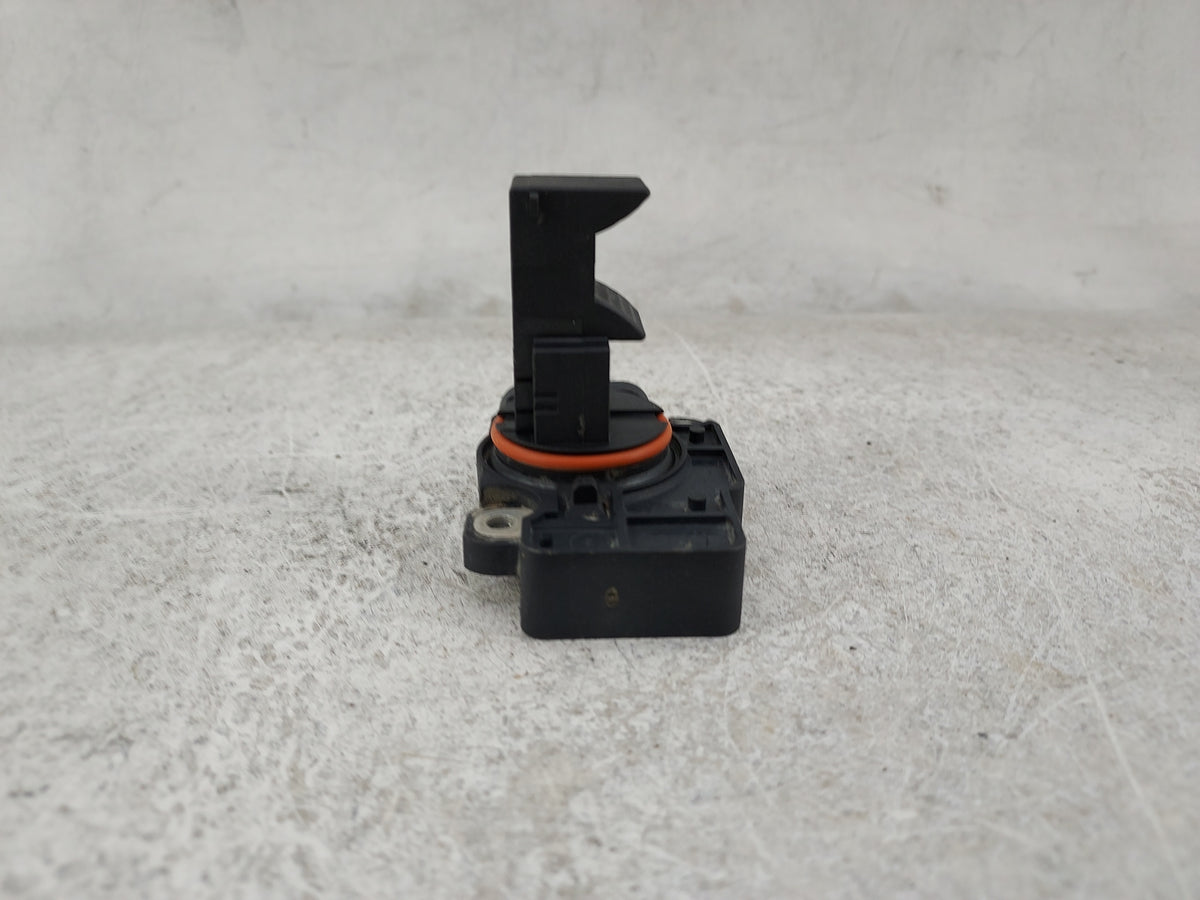 2009-2014 Gmc Yukon Mass Air Flow Meter Maf Sensor 1488018 - Oemusedautoparts1.com