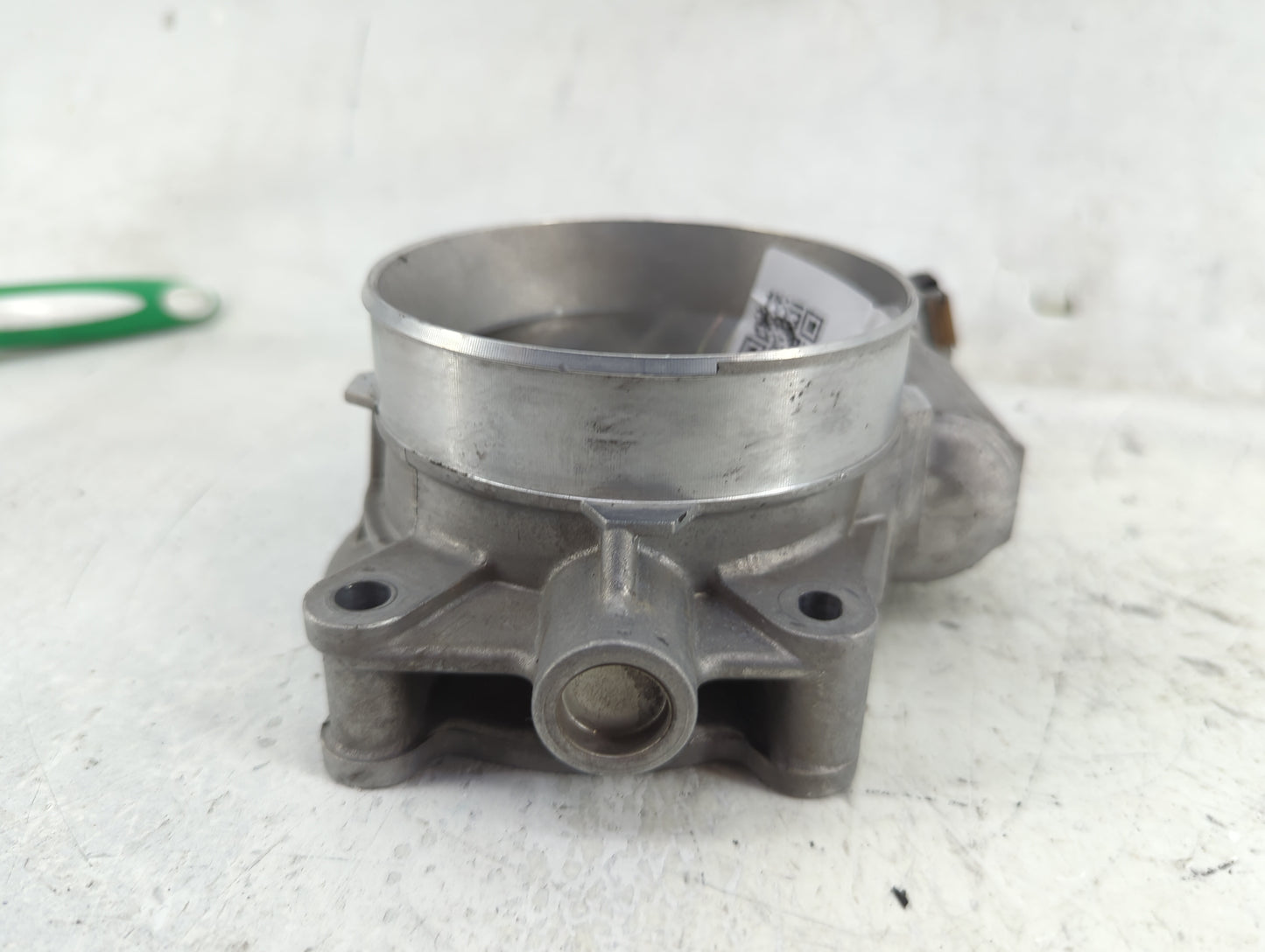 2009-2014 Gmc Yukon Throttle Body P/N:RME87-3C9992 Fits Fits 2009 2010 2011 2012 2013 2014 2015 OEM Used Auto Parts - Oemuse