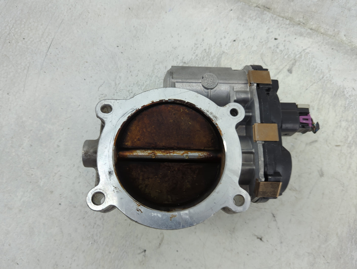 2009-2014 Gmc Yukon Throttle Body P/N:RME87-3C9992 Fits Fits 2009 2010 2011 2012 2013 2014 2015 OEM Used Auto Parts - Oemuse
