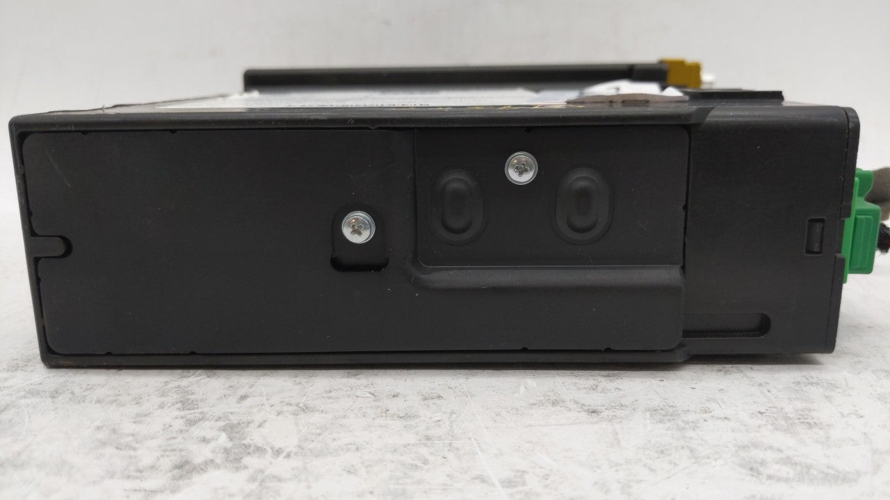 2015 Gmc Yukon Radio AM FM Cd Player Receiver Replacement P/N:13590746 13592804 Fits Fits 2013 2014 OEM Used Auto Parts - Oe