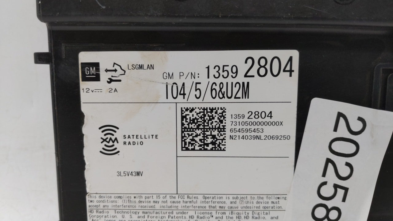 2015 Gmc Yukon Radio AM FM Cd Player Receiver Replacement P/N:13590746 13592804 Fits Fits 2013 2014 OEM Used Auto Parts - Oe