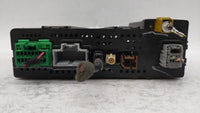 2015 Gmc Yukon Radio AM FM Cd Player Receiver Replacement P/N:13590746 13592804 Fits Fits 2013 2014 OEM Used Auto Parts - Oe