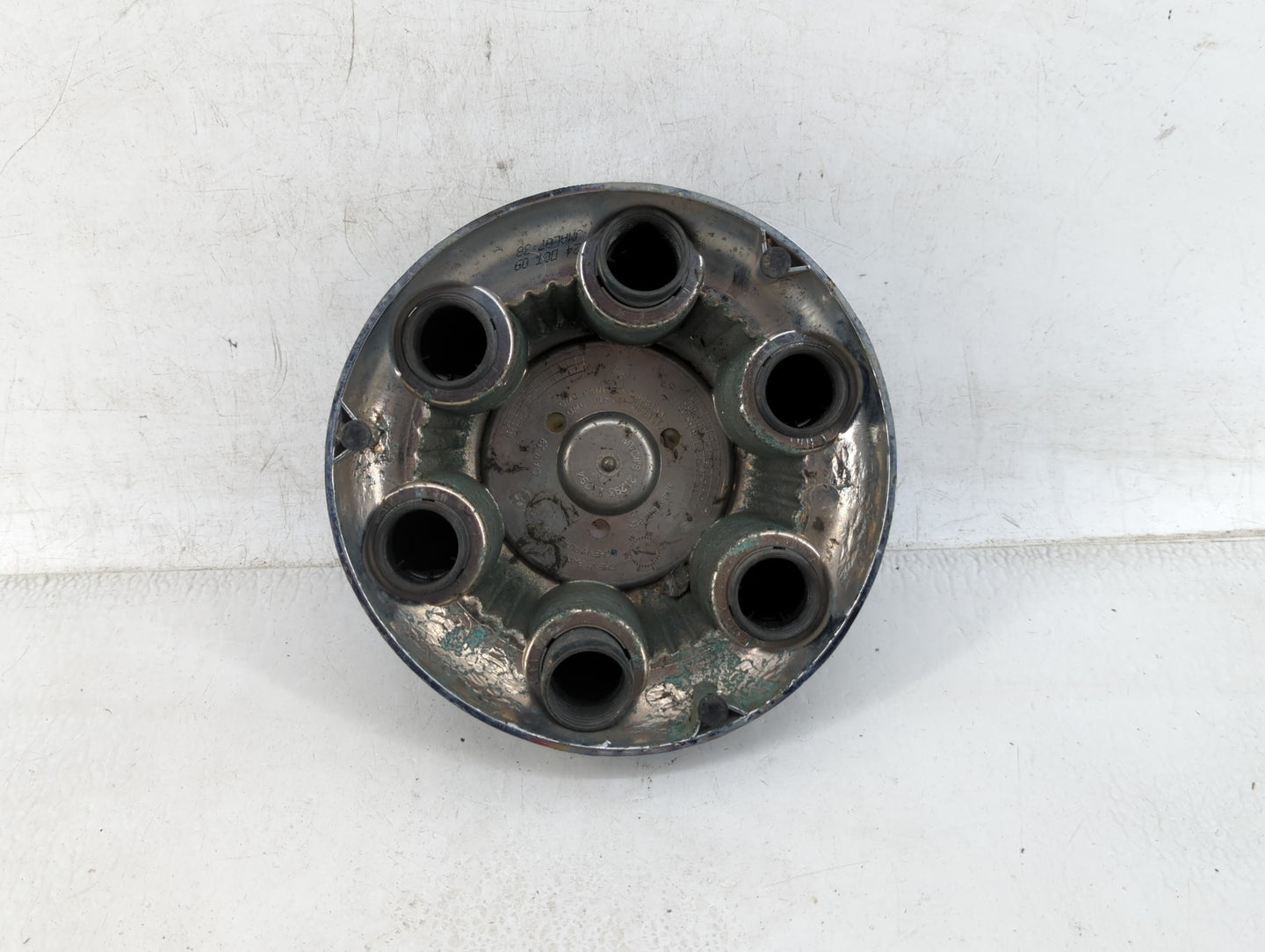 2014 Gmc Yukon Rim Wheel Center Cap Chrome - Oemusedautoparts1.com