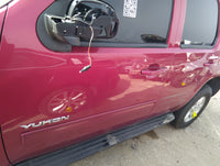 2011-2014 Gmc Yukon Driver Front Door Oem 5055911 - Oemusedautoparts1.com
