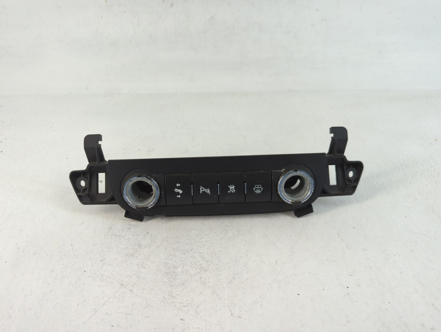 2014 Gmc Yukon Adjustable Pedals Park Assist Traction Rear Wiper Switch - Oemusedautoparts1.com