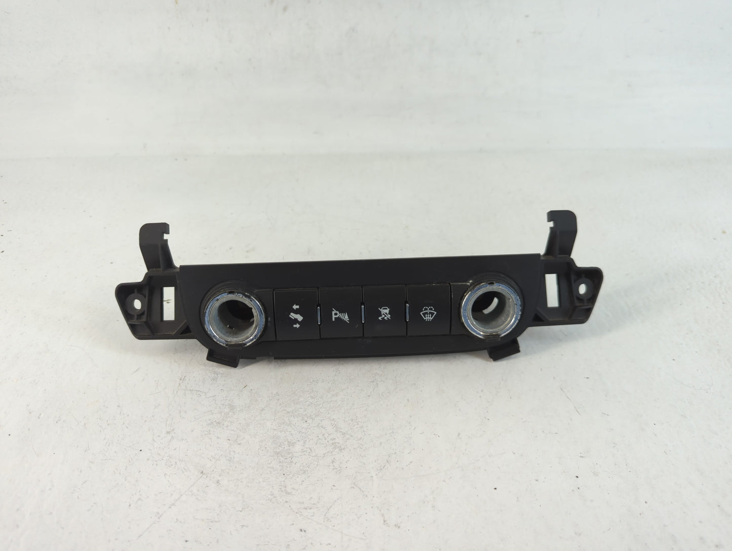 2014 Gmc Yukon Adjustable Pedals Park Assist Traction Rear Wiper Switch - Oemusedautoparts1.com