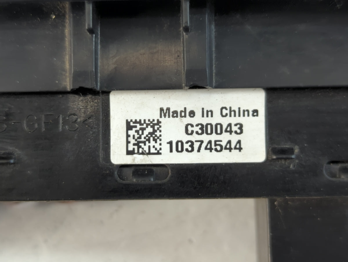 2014 Gmc Yukon Adjustable Pedals Park Assist Traction Rear Wiper Switch - Oemusedautoparts1.com