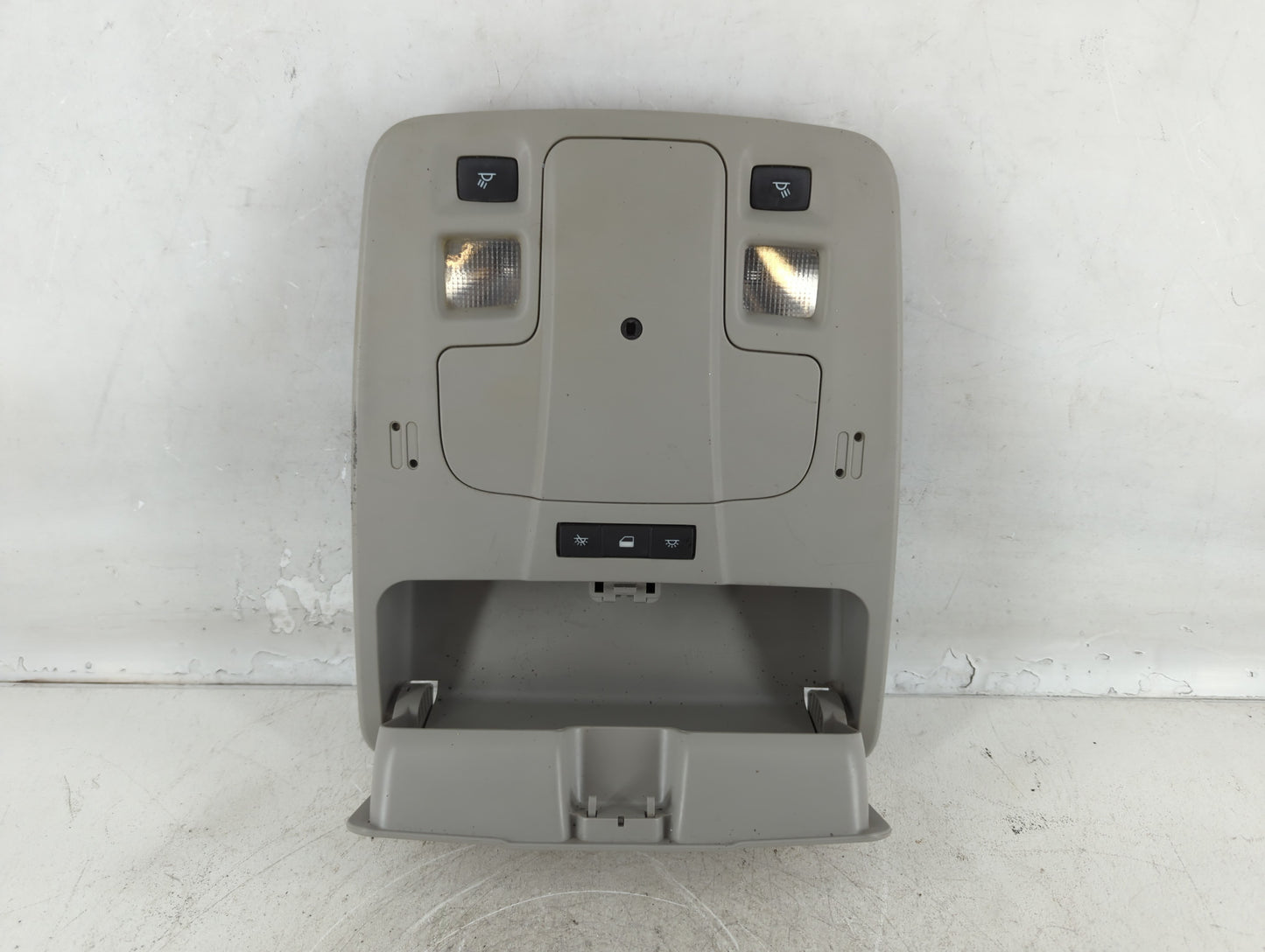 Gmc Yukon Overhead Roof Console 775979 - Oemusedautoparts1.com