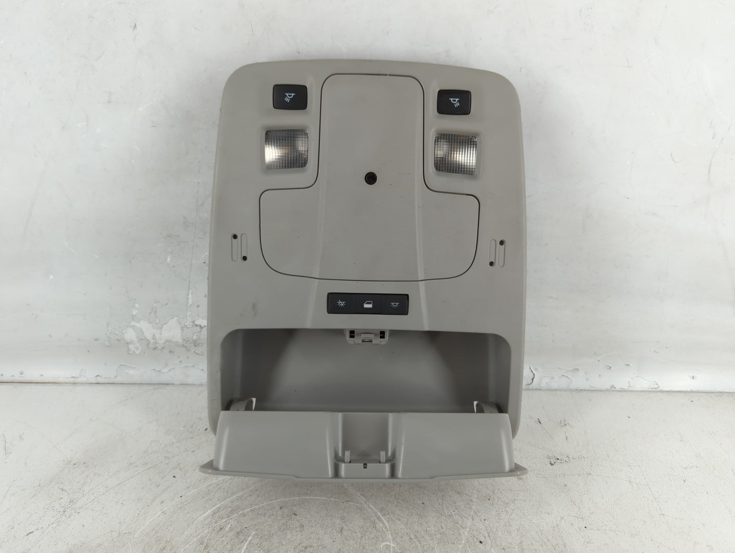 Gmc Yukon Overhead Roof Console 776028 - Oemusedautoparts1.com