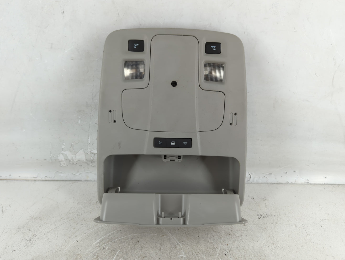 Gmc Yukon Overhead Roof Console 776028 - Oemusedautoparts1.com