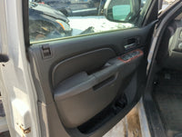 2014 Gmc Yukon Xl 1500 Front Left Driver Interior Door Panel Trim - Oemusedautoparts1.com