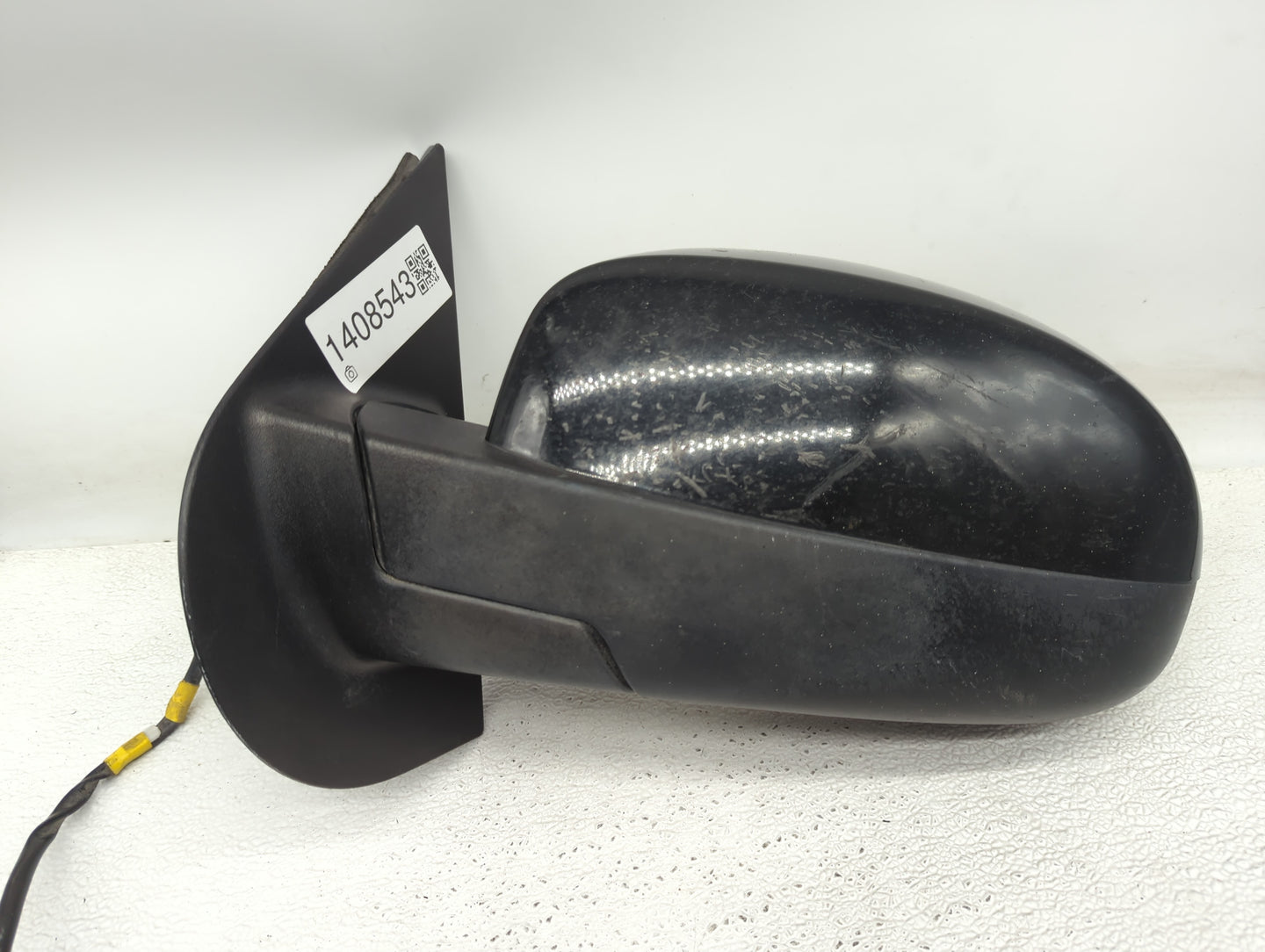 2007-2014 Gmc Yukon Xl 1500 Driver Side View Mirror - Left Door Mirror OEM Used - Oemusedautoparts1.com