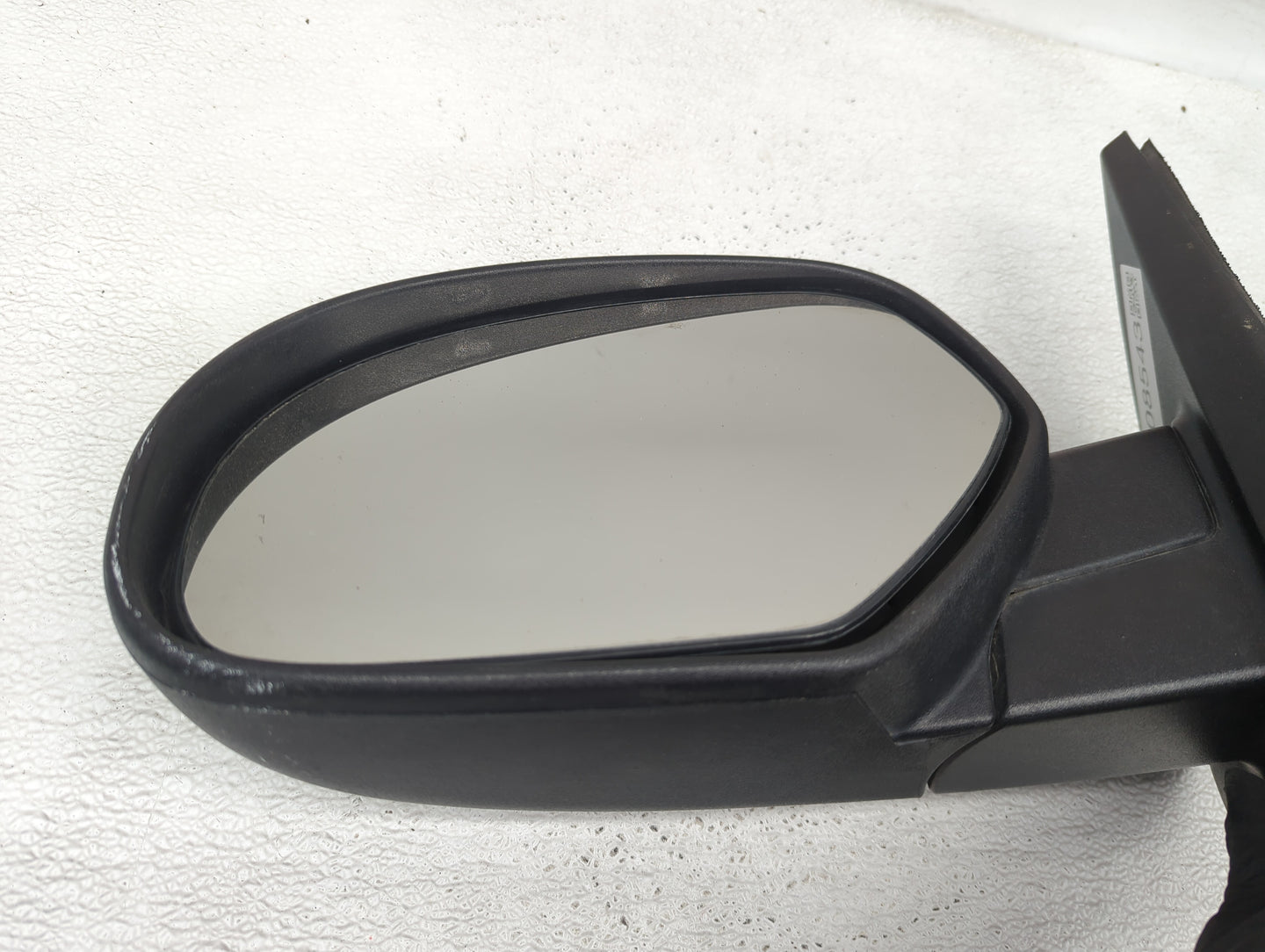 2007-2014 Gmc Yukon Xl 1500 Driver Side View Mirror - Left Door Mirror OEM Used - Oemusedautoparts1.com