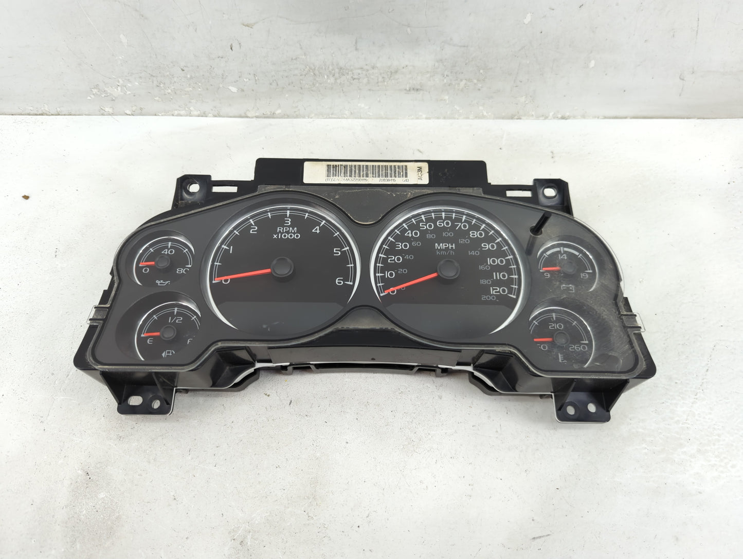 2014 Gmc Yukon Xl 1500 Instrument Cluster Speedometer Gauges P/N:22838415 Fits OEM Used Auto Parts - Oemusedautoparts1.com