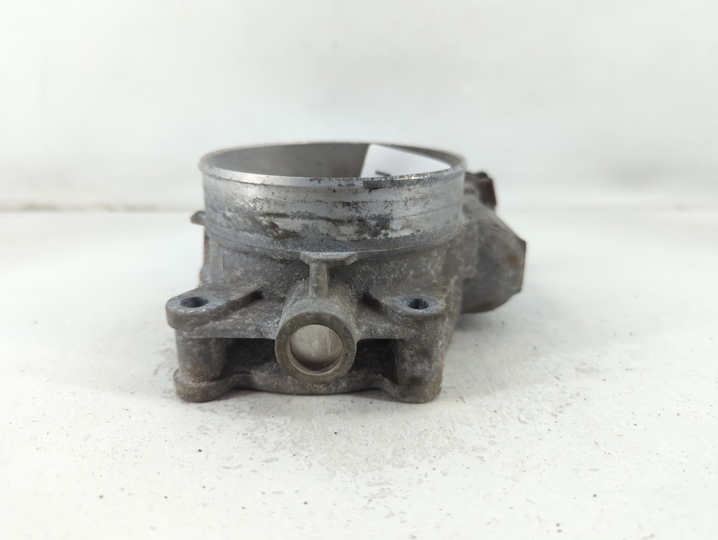 2009-2014 Gmc Yukon Xl 1500 Throttle Body P/N:3C9992 RME87 Fits Fits 2009 2010 2011 2012 2013 2014 2015 OEM Used Auto Parts 