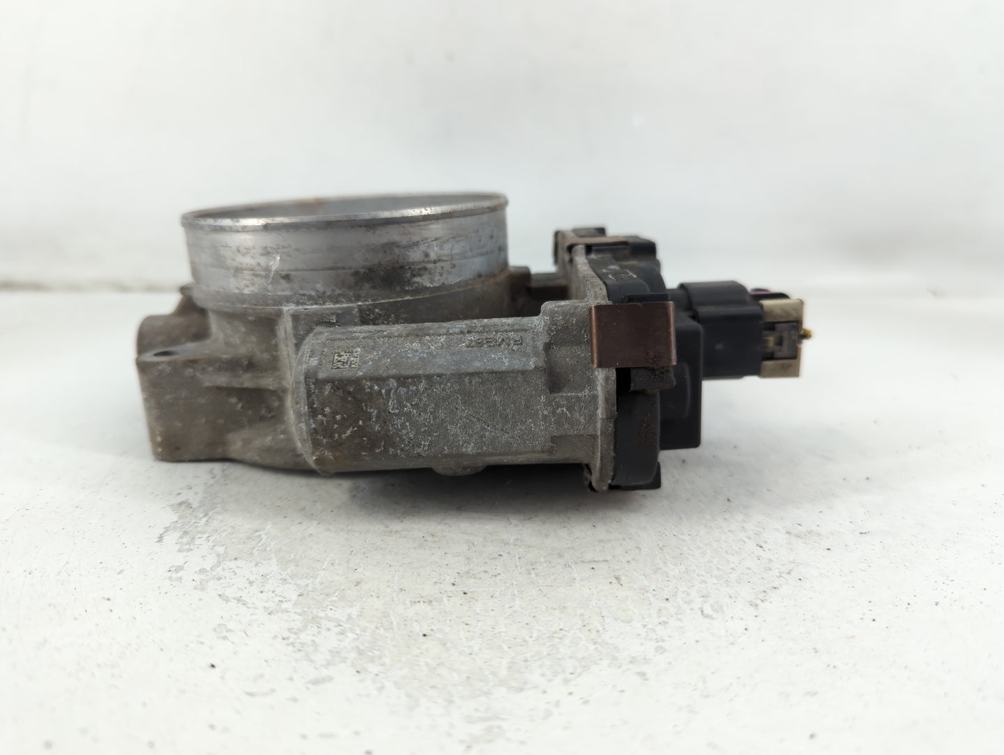 2009-2014 Gmc Yukon Xl 1500 Throttle Body P/N:3C9992 RME87 Fits Fits 2009 2010 2011 2012 2013 2014 2015 OEM Used Auto Parts 