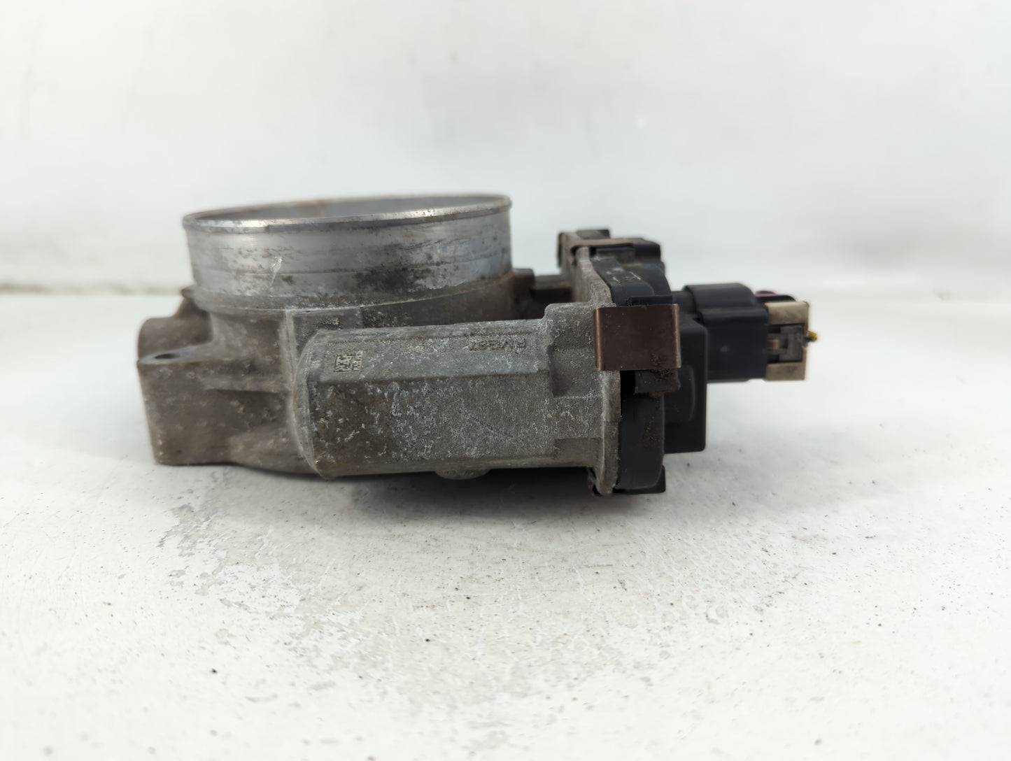 2009-2014 Gmc Yukon Xl 1500 Throttle Body P/N:3C9992 RME87 Fits Fits 2009 2010 2011 2012 2013 2014 2015 OEM Used Auto Parts 